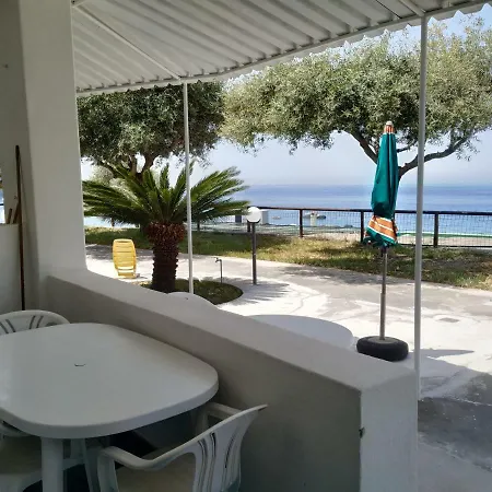 Lägenhet La Dea Del Mare *