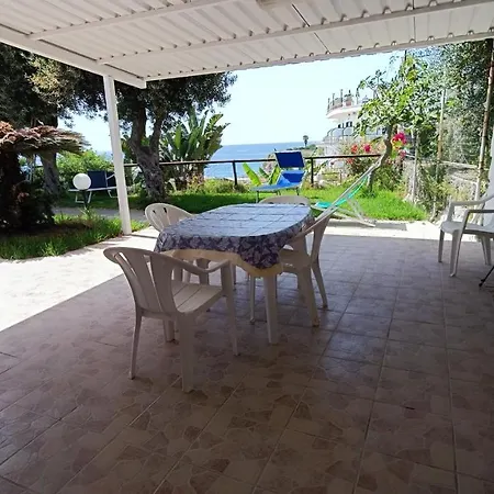 La Dea Del Mare Apartment