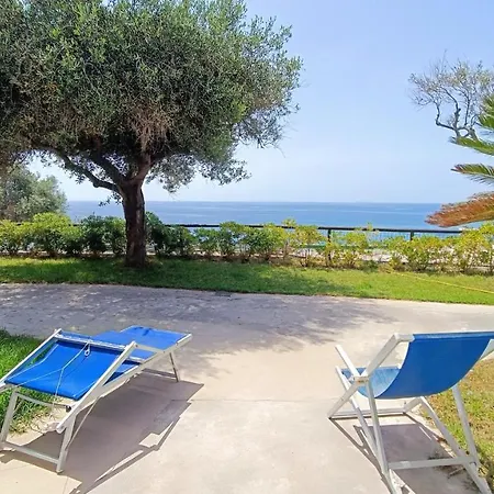 Apartment La Dea Del Mare Forio (Isola d'Ischia)